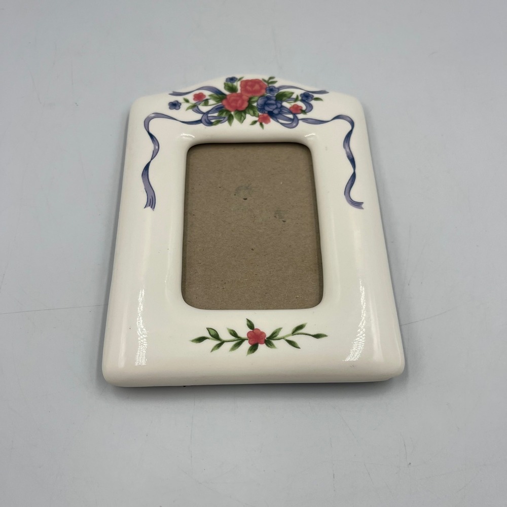 Vintage Ceramic Picture Frame White Floral Ribbon Small Tabletop Excellent